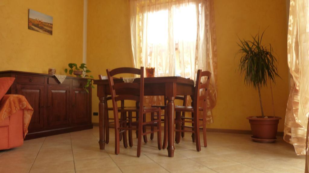 Appartamenti Ca'Melia Sarzana Kamer foto