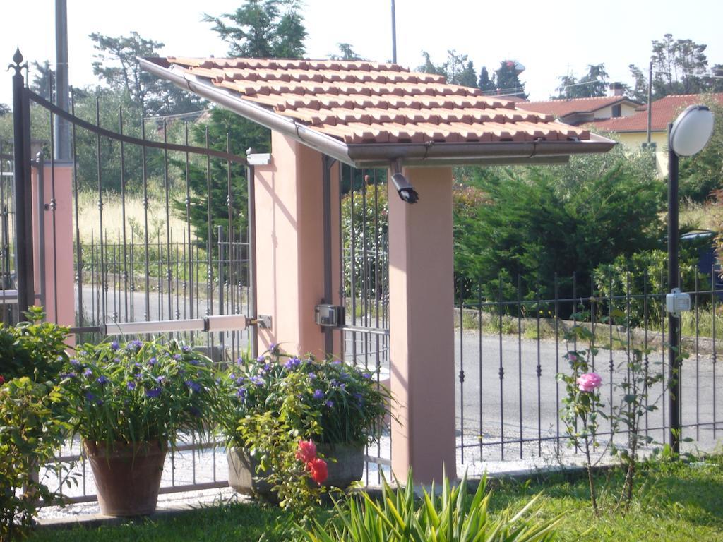 Appartamenti Ca'Melia Sarzana Kamer foto